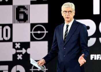 Wenger considering management return