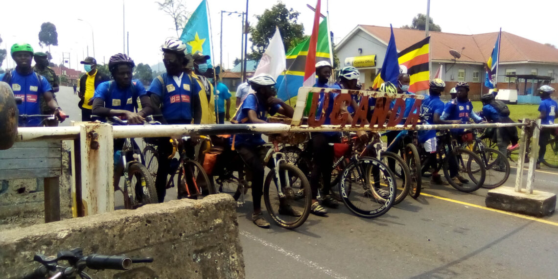 G.A.C.S Team prepares to set off from Kisoro into Rwanda through Cyanika Border