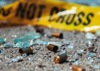 Security guard shoots and kills thief at district Headquarters.