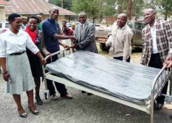 Five Major Health Facilities in Kisoro get Support from Bafumbira Association