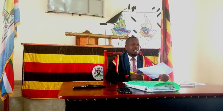 Municipal speaker chairing the council meeting [PHOTO] Dickens Twinomujuni